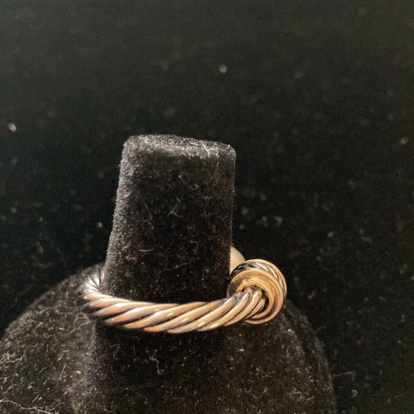 Silver Rhodium Plating Cable Ring with Pearls. - Picture 2 of 2